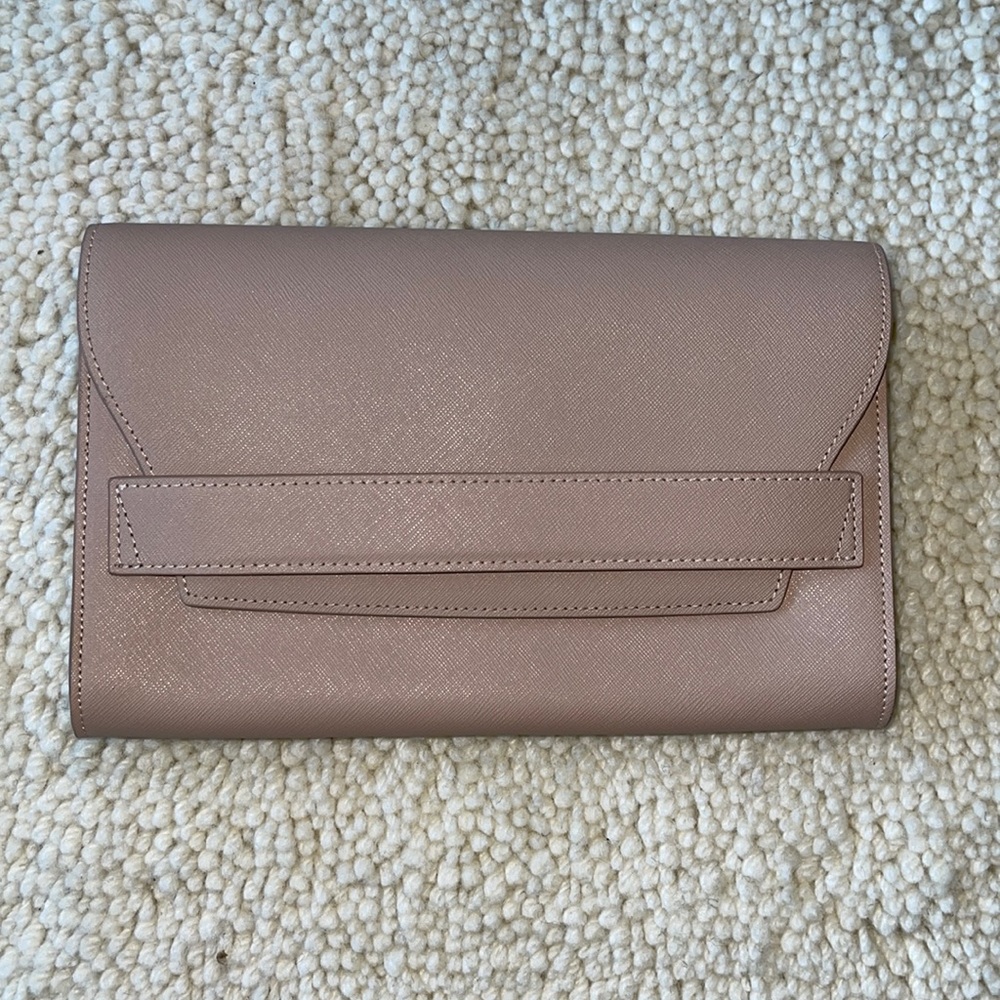 tde. The Daily Edited Nude Clutch